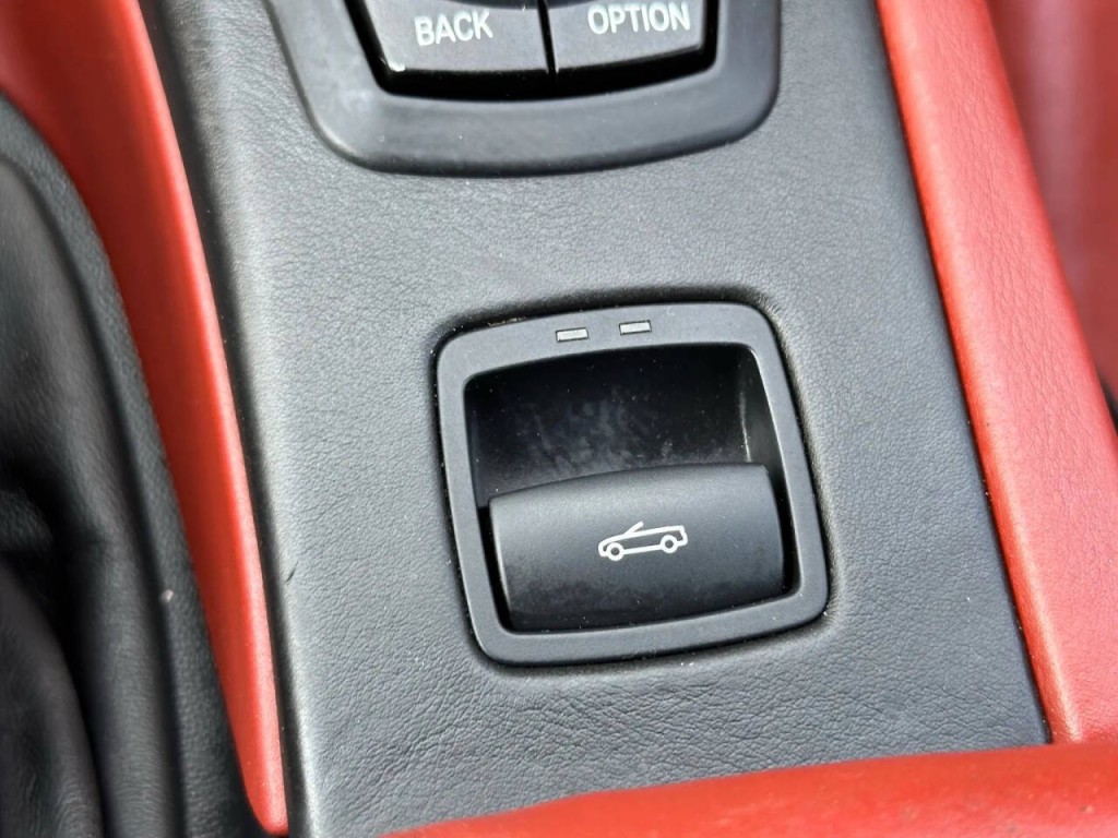 2012 BMW M3 Image 56