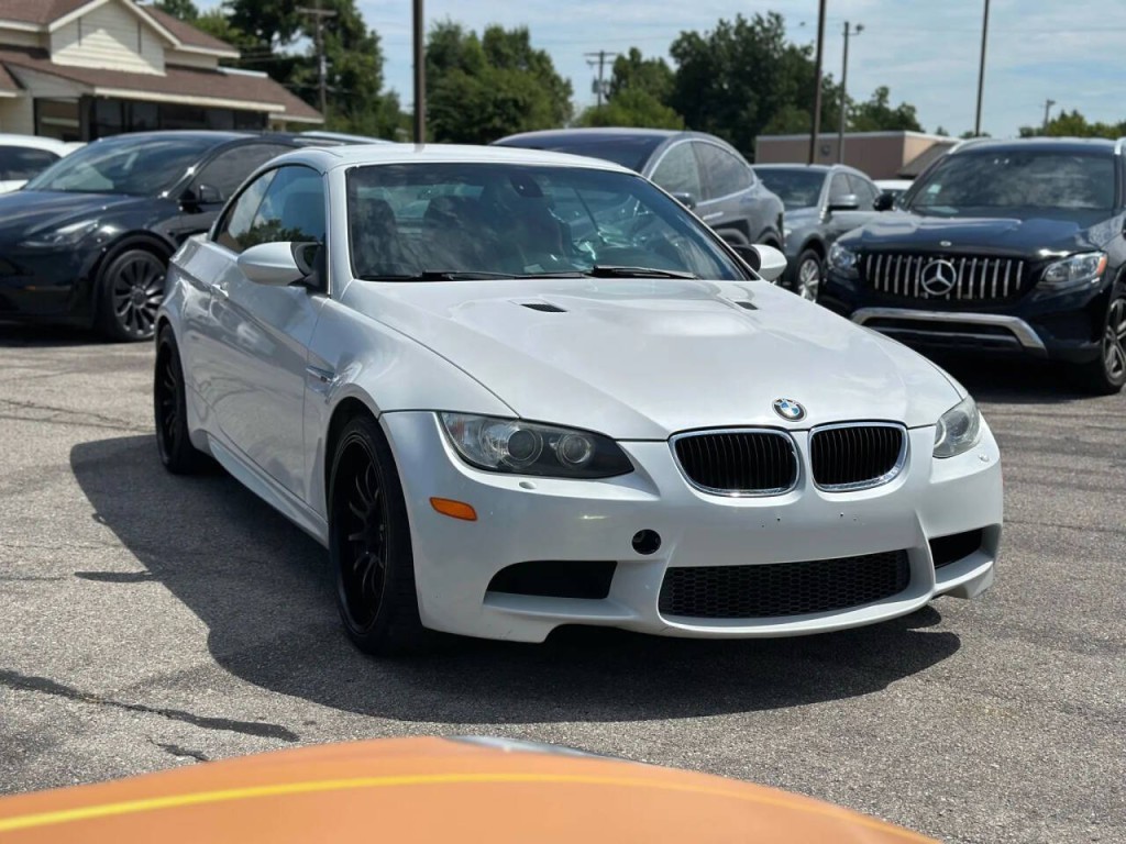 2012 BMW M3 Image 6