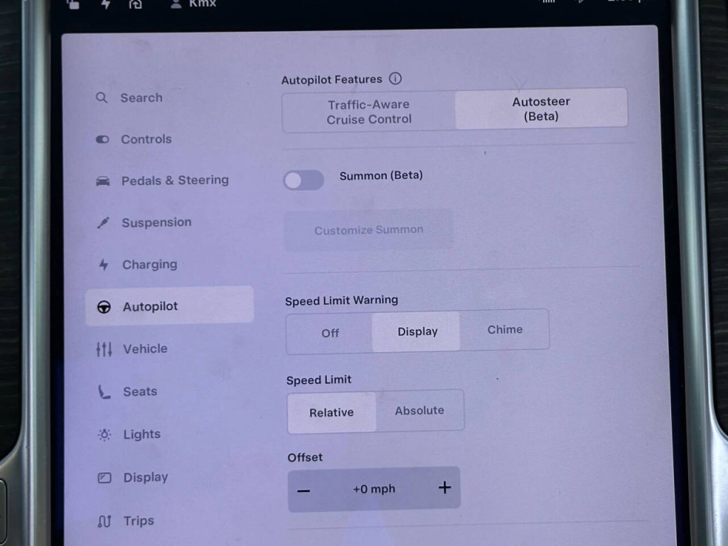 2016 Tesla Model X Image 19