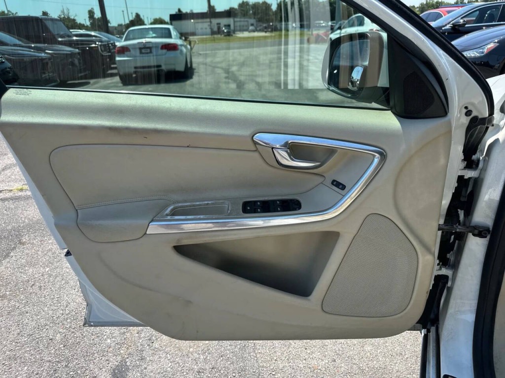 2013 Volvo S60 Image 18