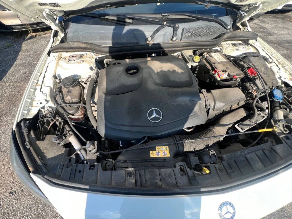 2016 Mercedes-Benz GLA-Class Image 16