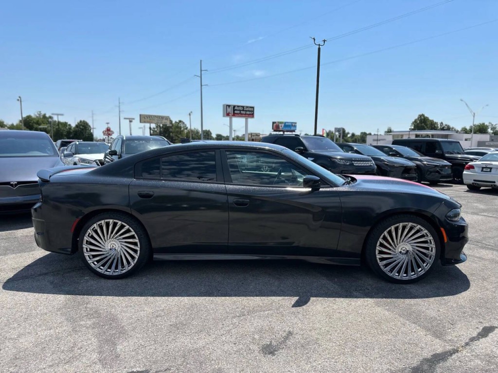 2020 Dodge Charger Image 5