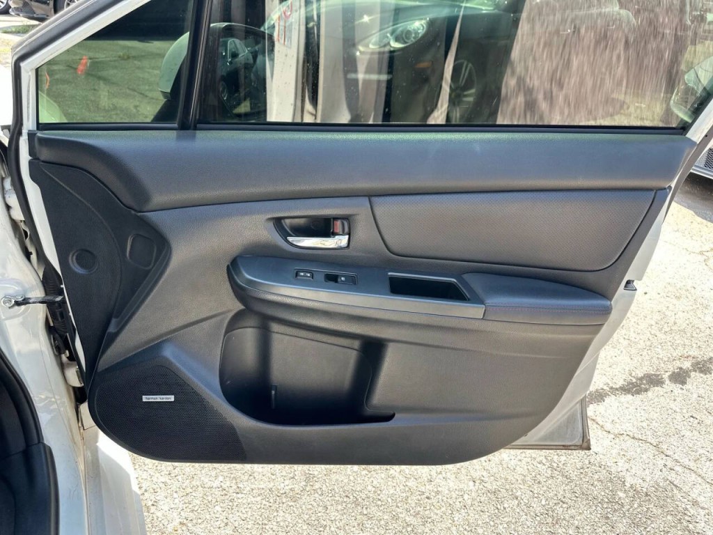 2015 Subaru WRX Image 22