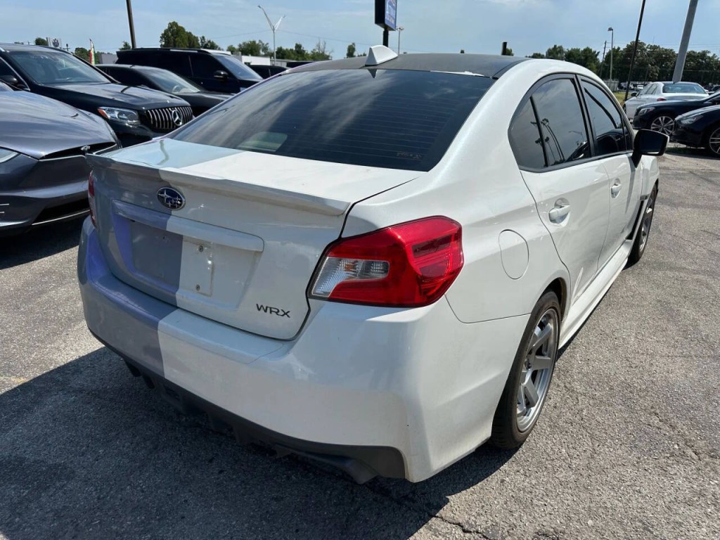 2015 Subaru WRX Image 32