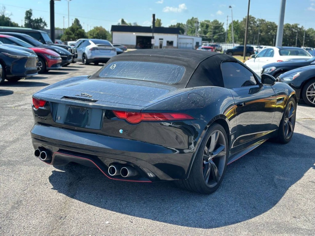 2014 Jaguar F-TYPE Image 10