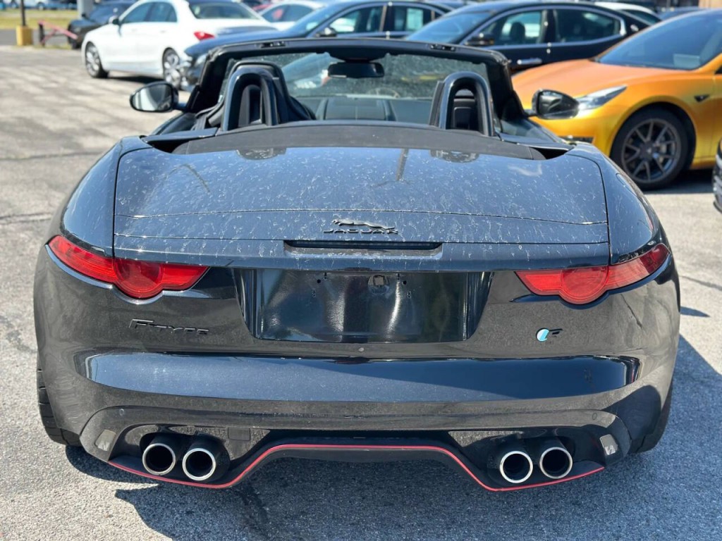 2014 Jaguar F-TYPE Image 11