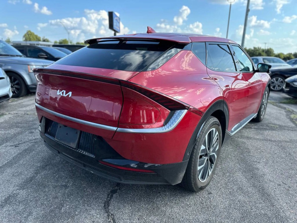 2023 Kia EV6 Image 6