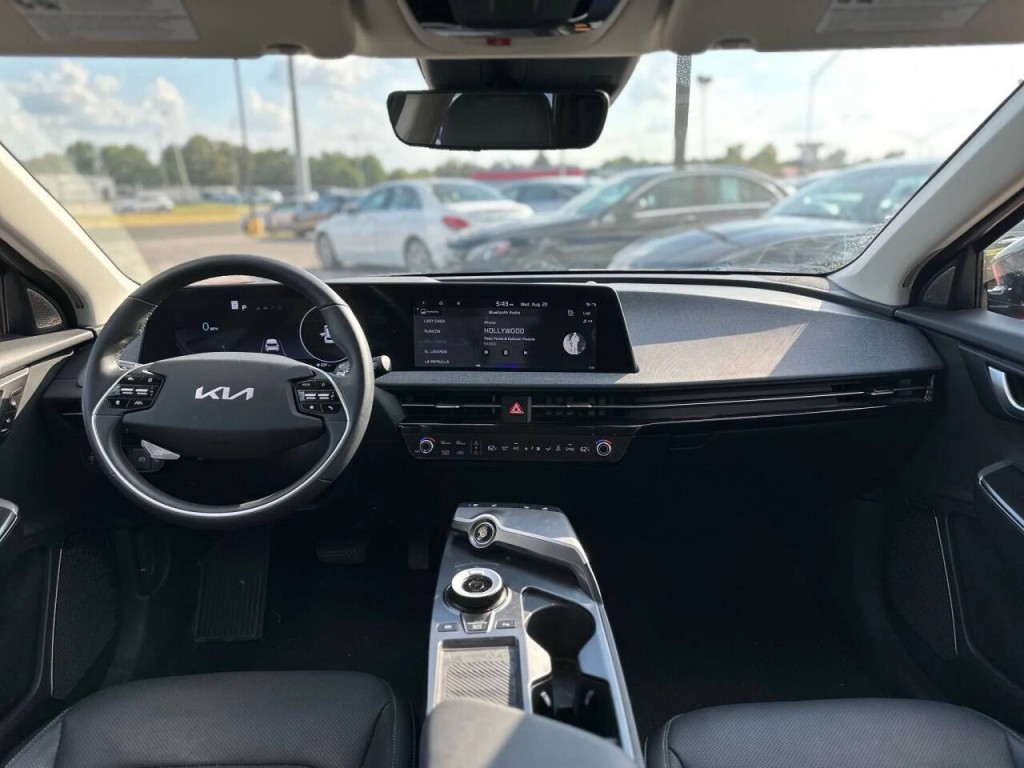 2023 Kia EV6 Image 12