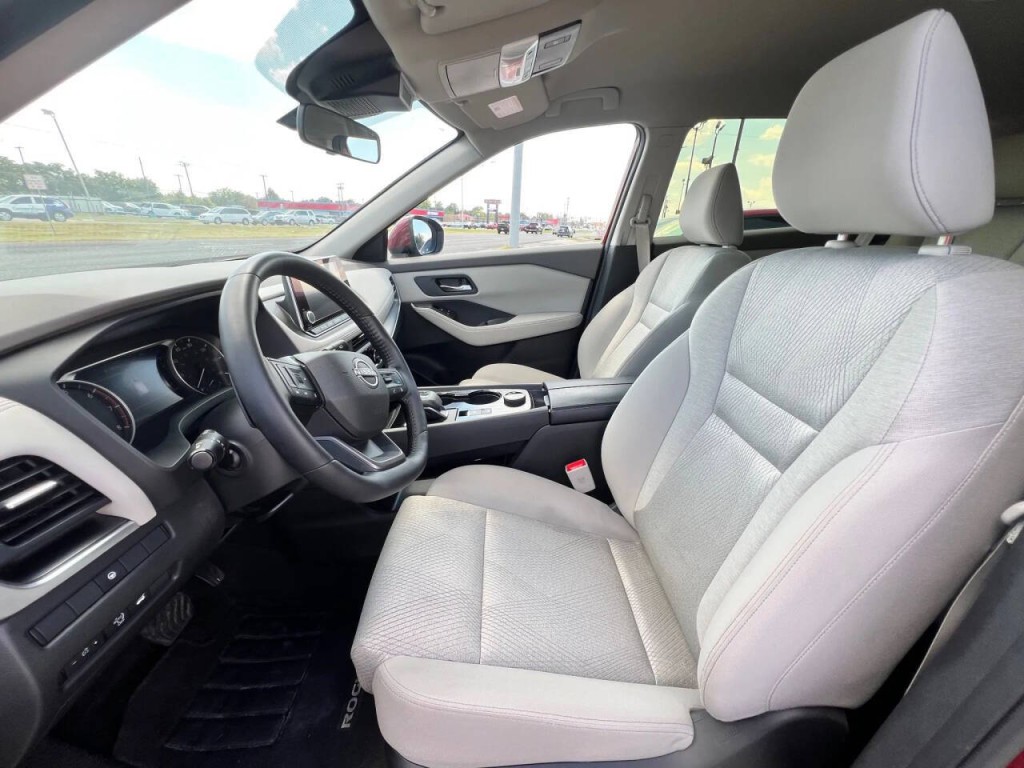 2025 Nissan Rogue Image 10