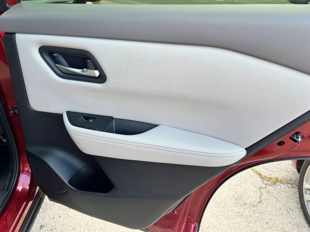 2025 Nissan Rogue Image 17