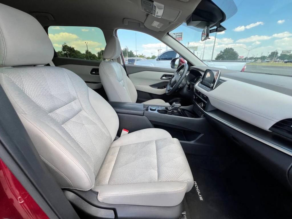 2025 Nissan Rogue Image 18