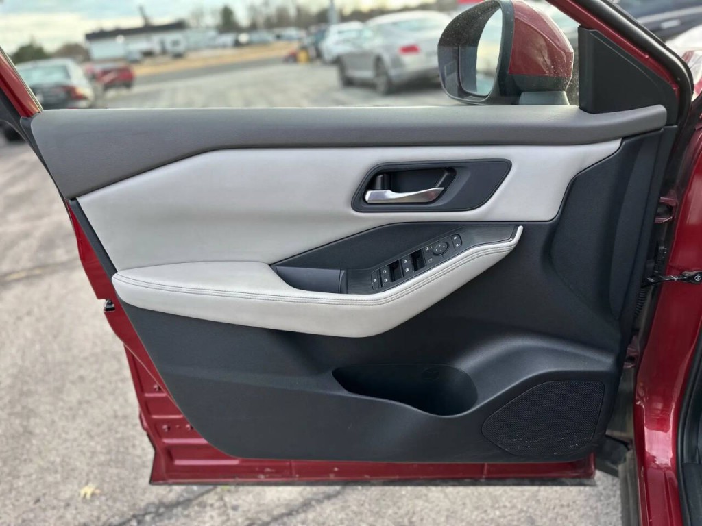 2025 Nissan Rogue Image 19