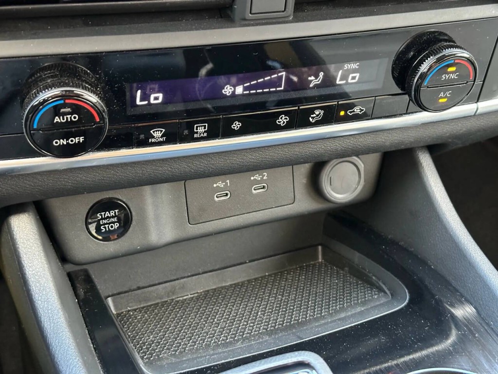 2025 Nissan Rogue Image 41