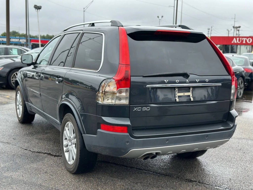 2011 Volvo XC90 Image 8