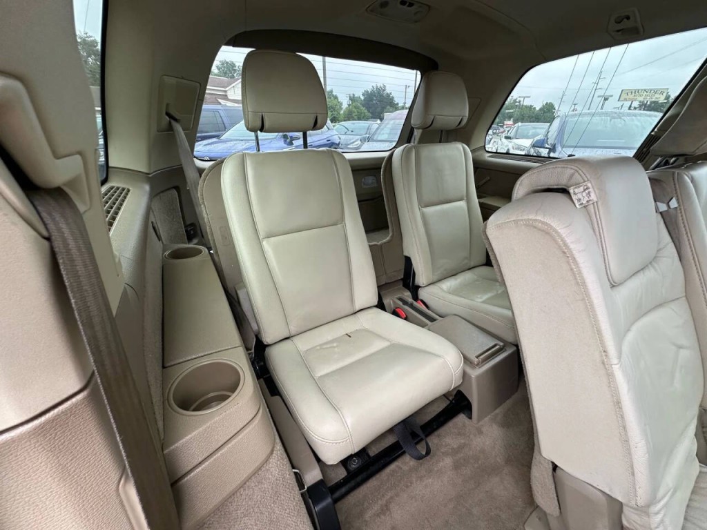 2011 Volvo XC90 Image 15