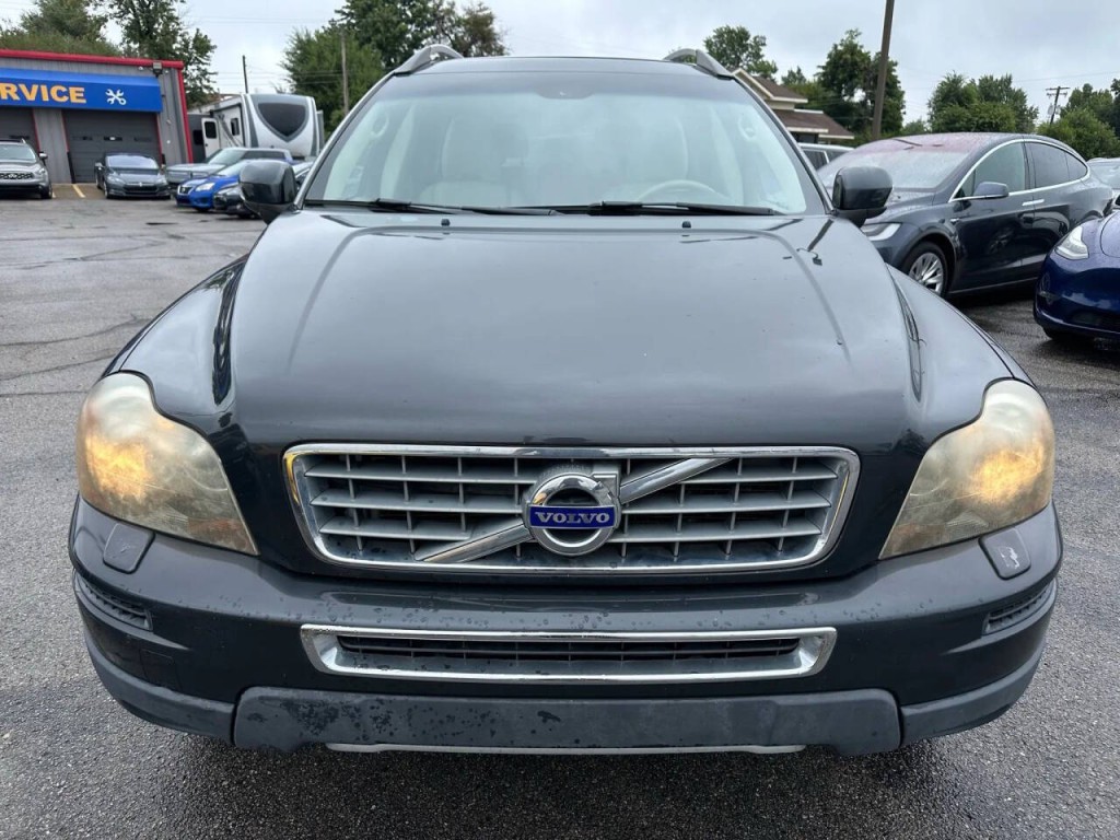 2011 Volvo XC90 Image 32