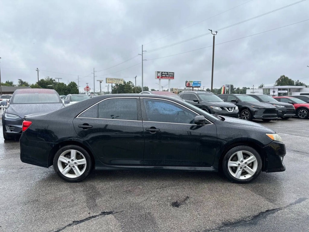2013 Toyota Camry Image 5