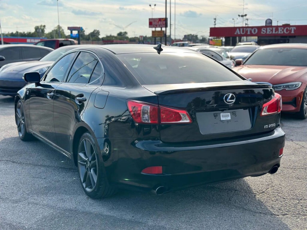 2013 Lexus IS 250 Image 8