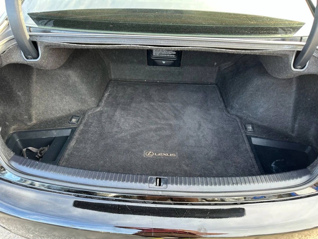 2013 Lexus IS 250 Image 18