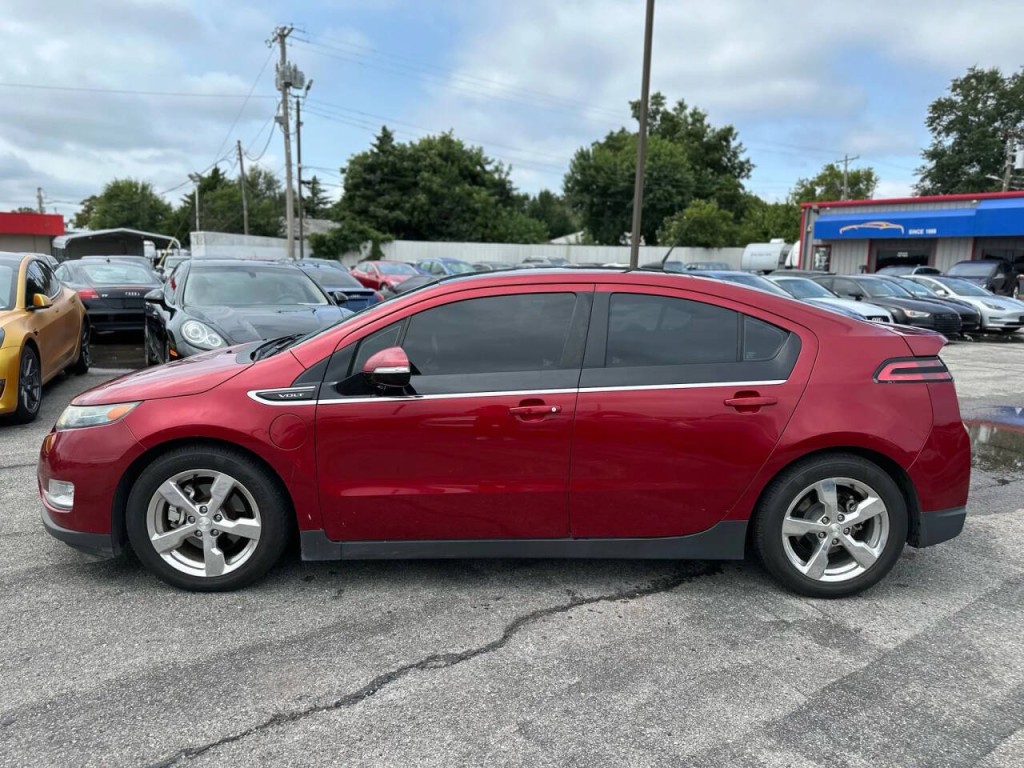2011 Chevrolet Volt Image 10