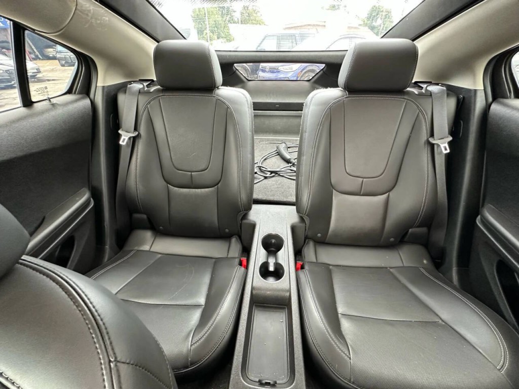 2011 Chevrolet Volt Image 17