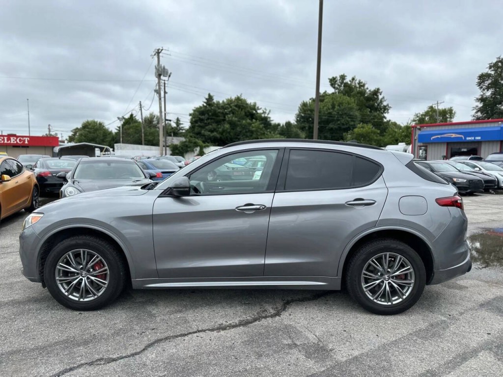 2020 Alfa Romeo Stelvio Image 10
