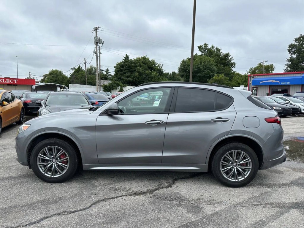 2020 Alfa Romeo Stelvio Image 35