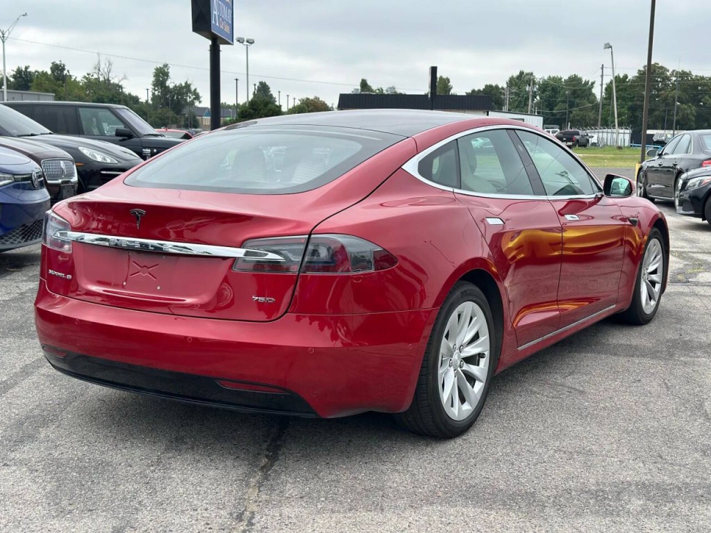 2017 Tesla Model S Image 6