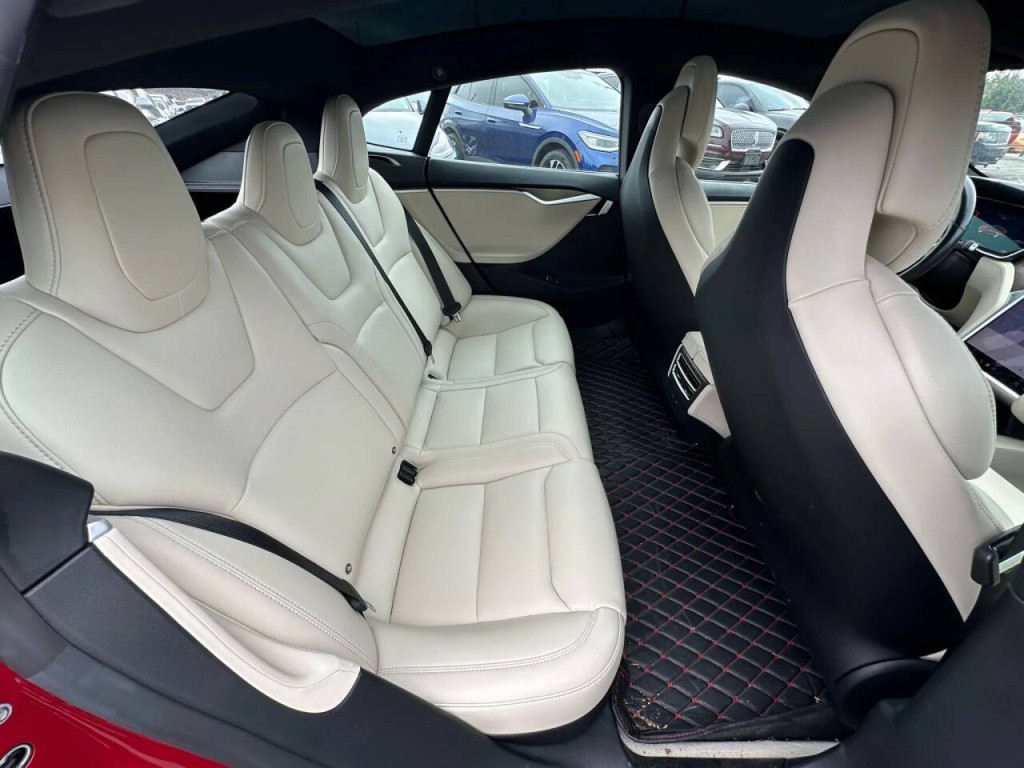 2017 Tesla Model S Image 14