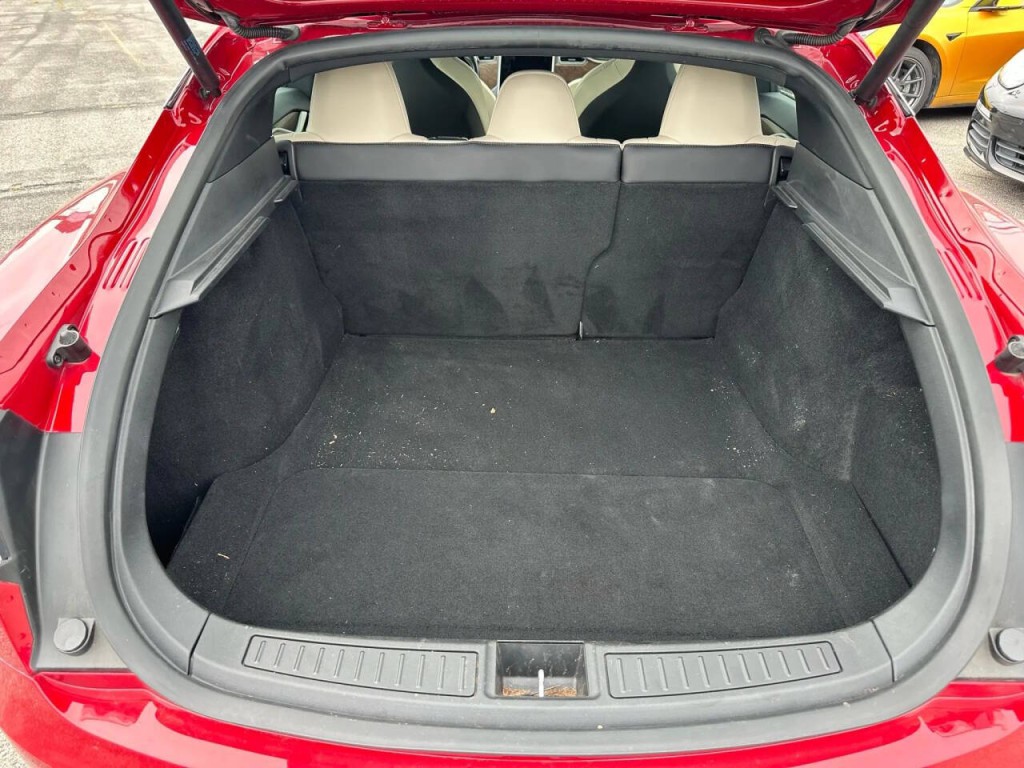2017 Tesla Model S Image 18