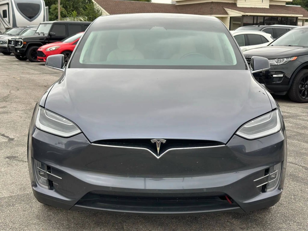 2018 Tesla Model X Image 3