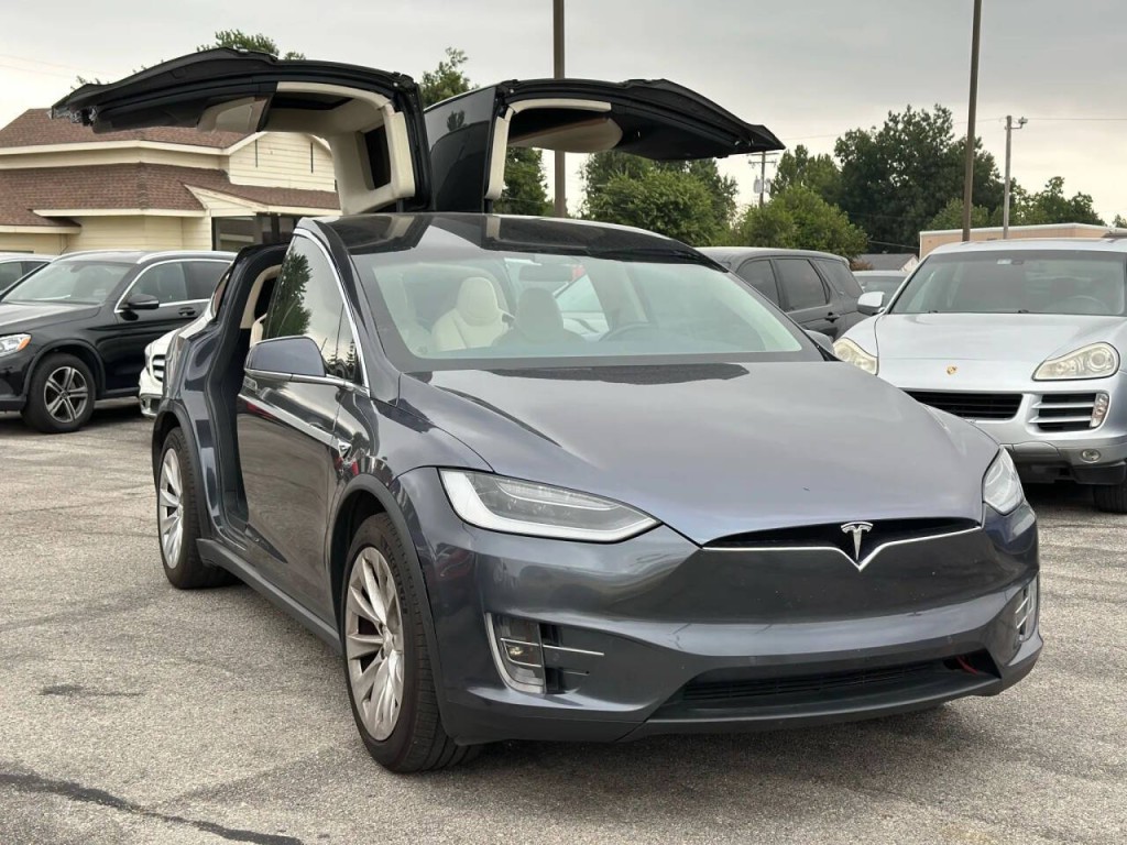 2018 Tesla Model X Image 4