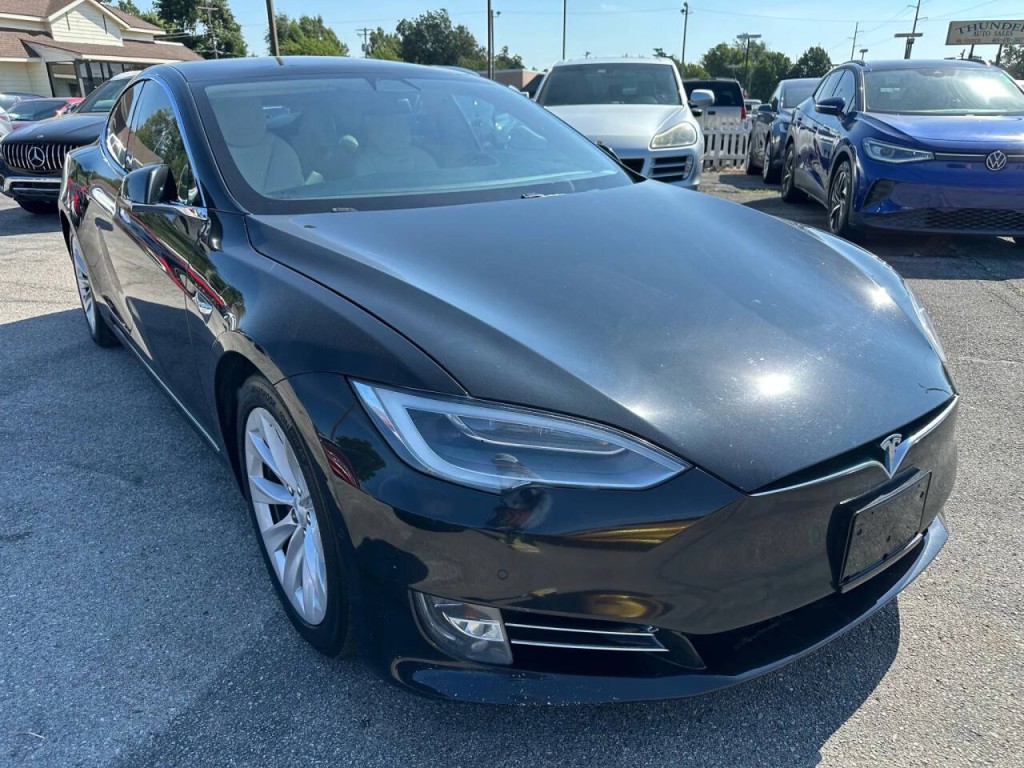 2018 Tesla Model S Image 31