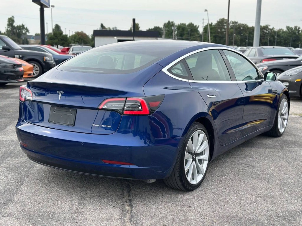 2020 Tesla Model 3 Image 7