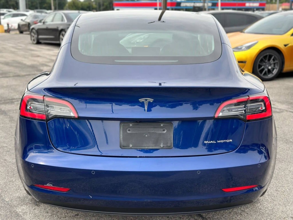 2020 Tesla Model 3 Image 8