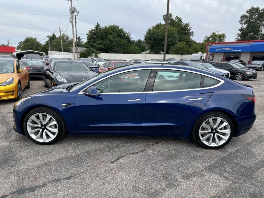 2020 Tesla Model 3 Image 10
