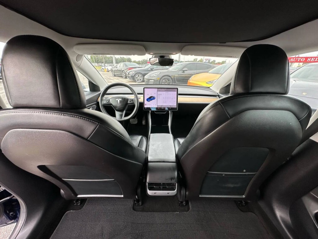 2020 Tesla Model 3 Image 16