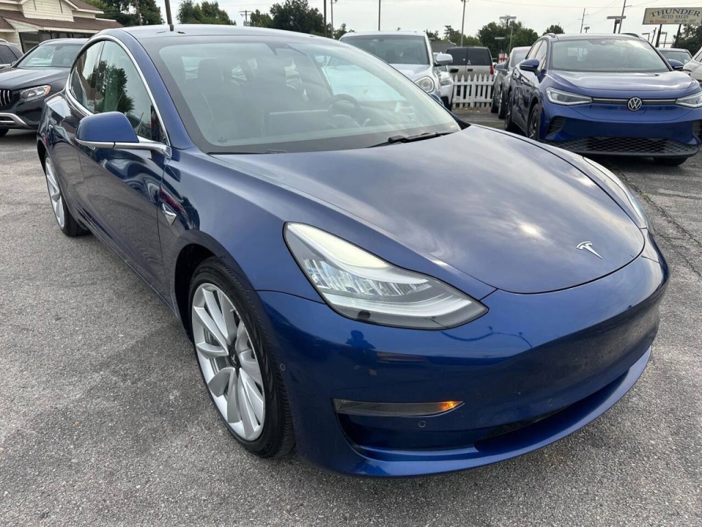 2020 Tesla Model 3 Image 31