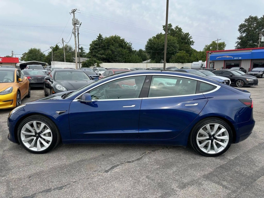 2020 Tesla Model 3 Image 36