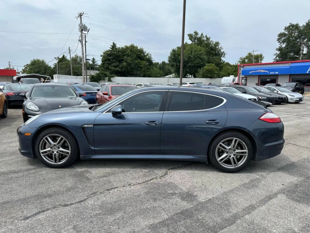 2011 Porsche Panamera Image 8
