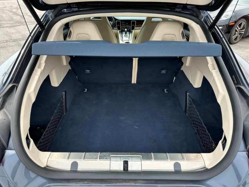2011 Porsche Panamera Image 17