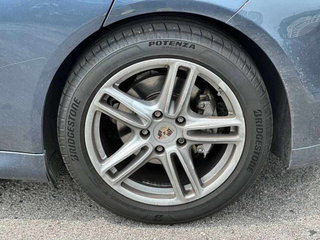 2011 Porsche Panamera Image 26