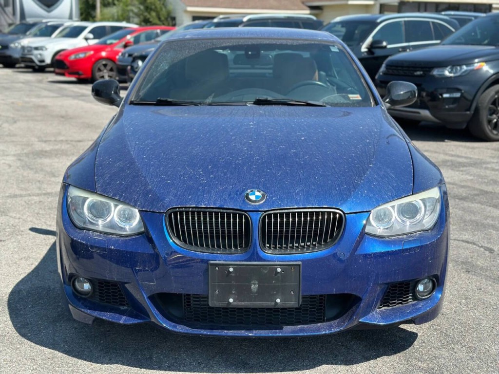 2011 BMW 3 Series Image 4