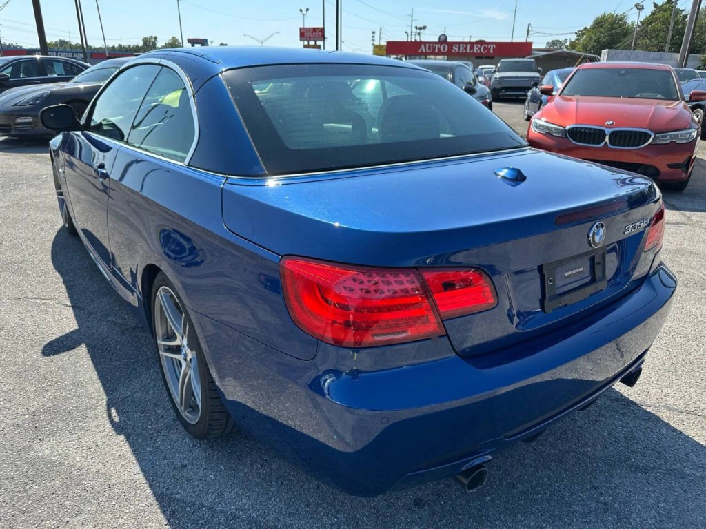 2011 BMW 3 Series Image 47