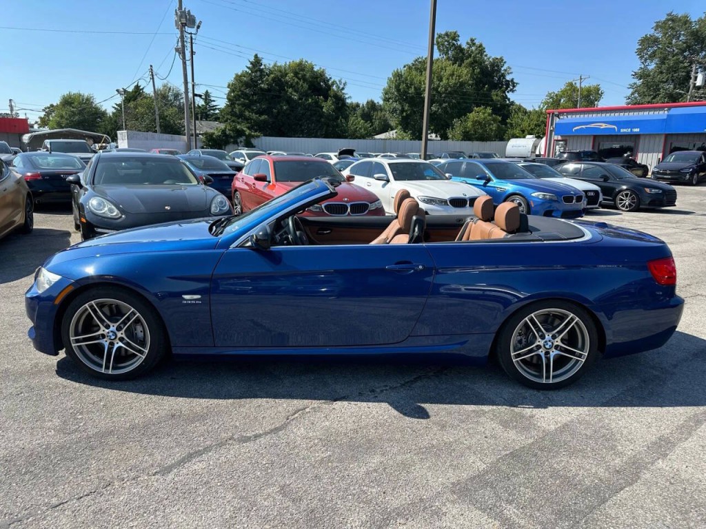 2011 BMW 3 Series Image 50