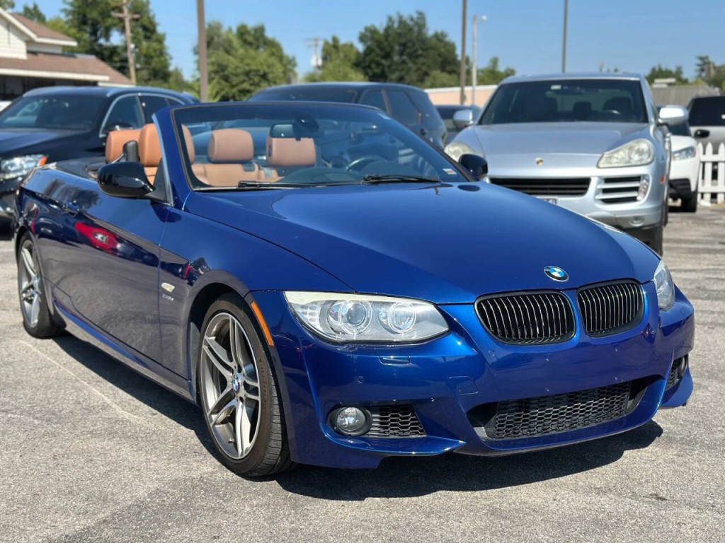 2011 BMW 3 Series Image 5