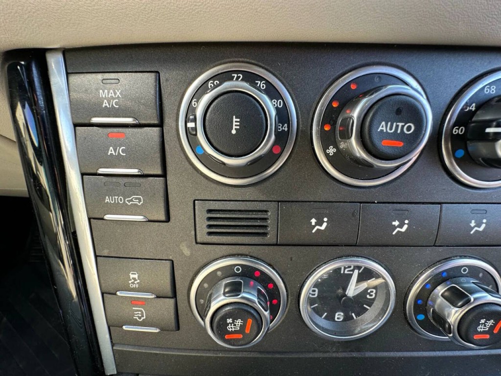 2012 Land Rover Range Rover Image 37
