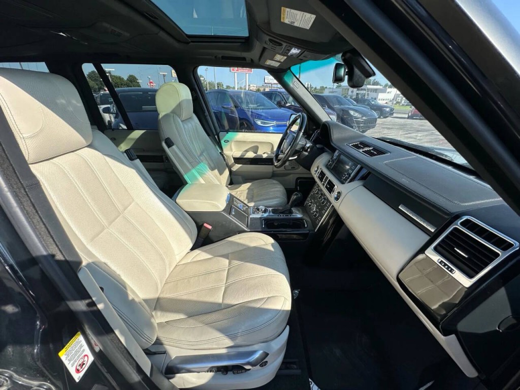 2012 Land Rover Range Rover Image 14