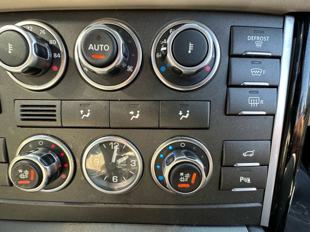 2012 Land Rover Range Rover Image 38