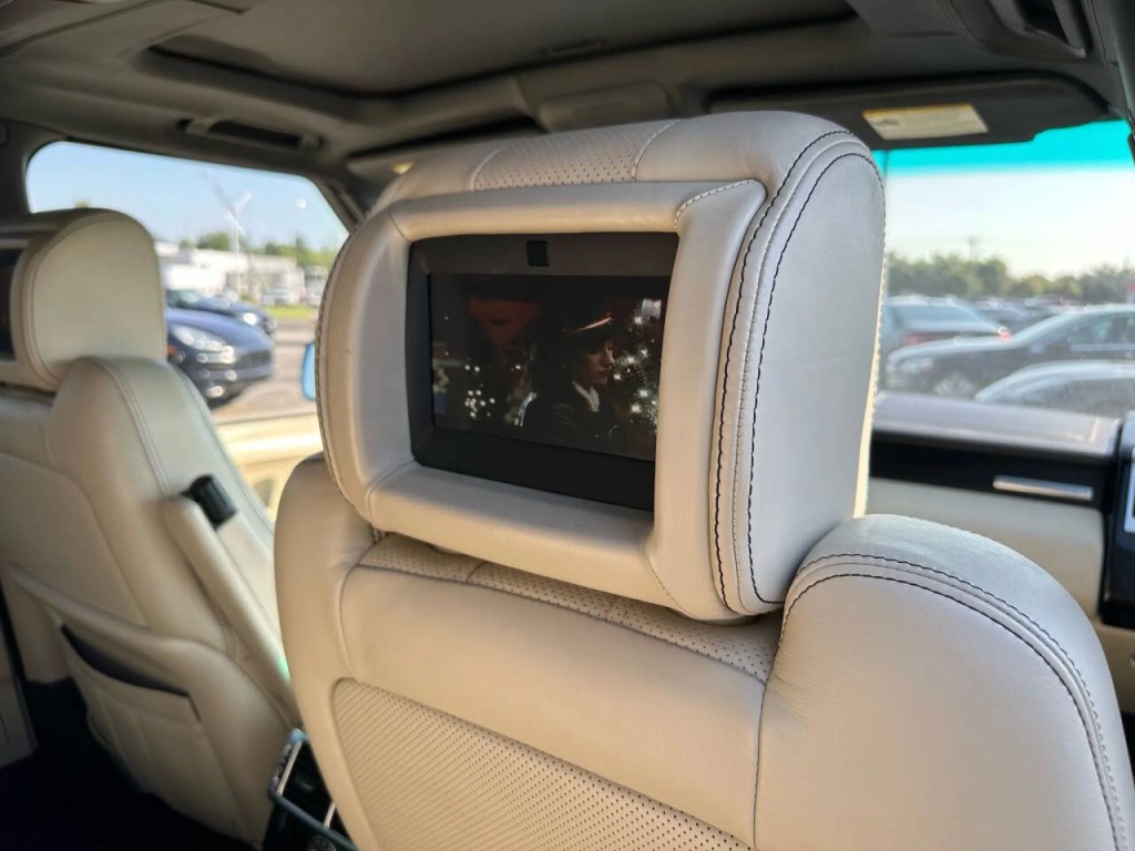 2012 Land Rover Range Rover Image 44